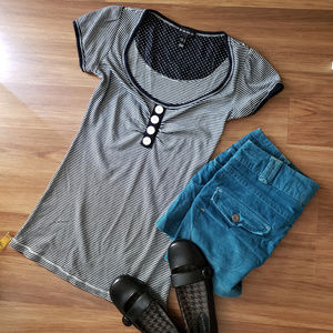 Short sleeve ribbed striped top